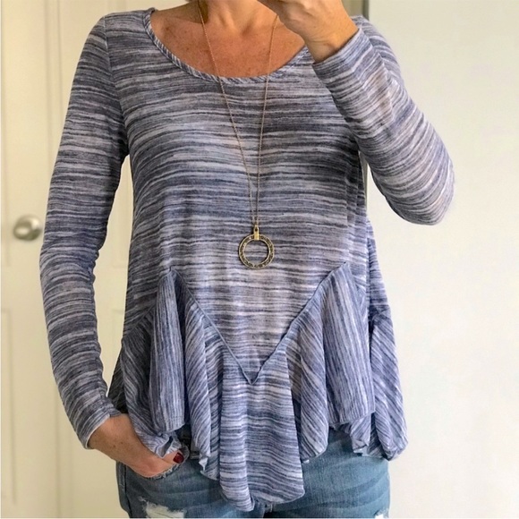 Blue Long Sleeve Asymmetrical Hemline Top - Picture 2 of 5